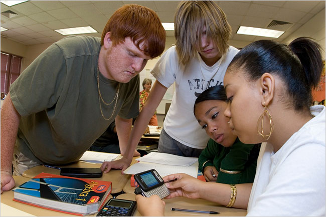5 Ways How Mobile Phones Are Used (or not) In the Classroom